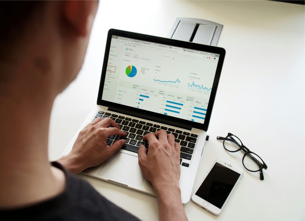 Pedrovazpaulo Stocks Investment showing financial charts, stock market analysis, and investment planning for long-term growth.