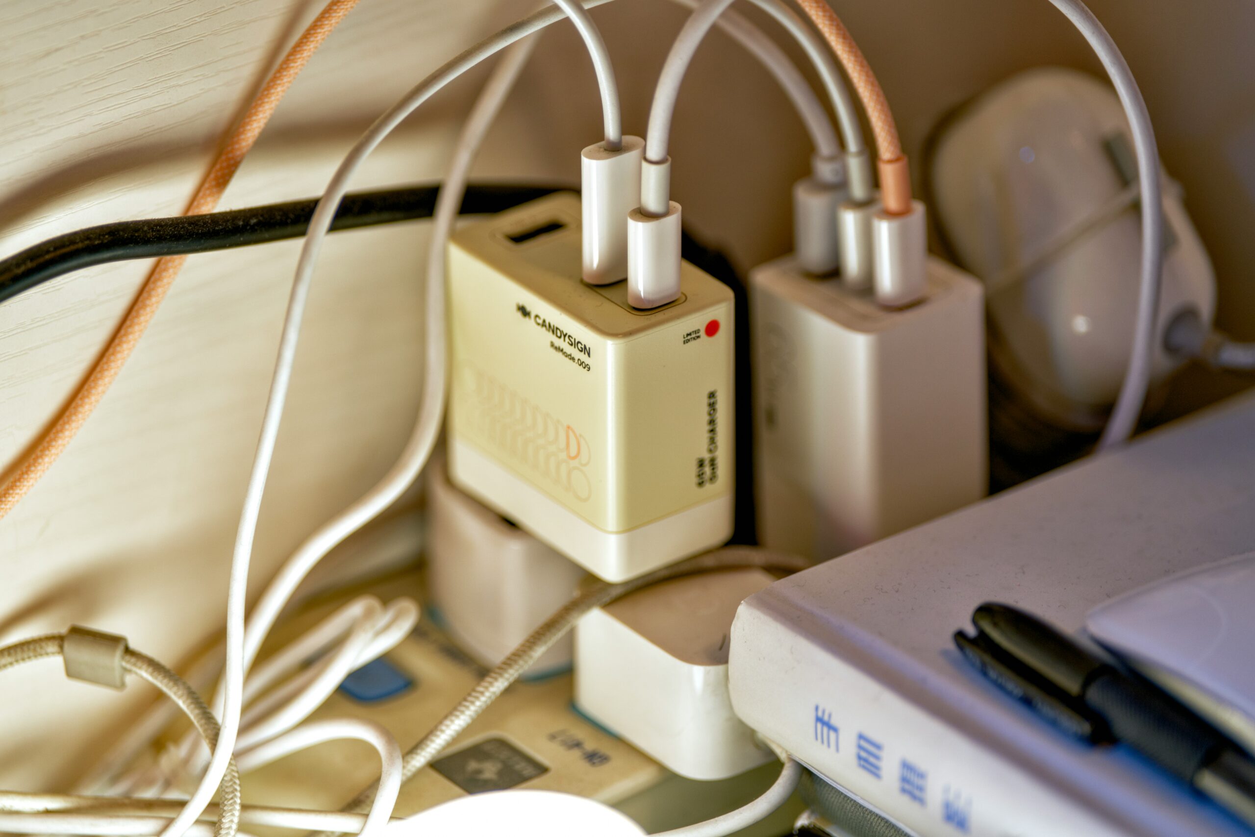 How to Get Water Out of Charging Port featuring safe drying methods, moisture removal, charging safety, phone protection, and water damage prevention.