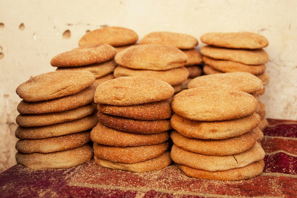 Snickerdoodle Recipe Without Cream of Tartar covering cinnamon-sugar cookies, soft centers, ingredient substitutions, baking tips, and cookie storage.