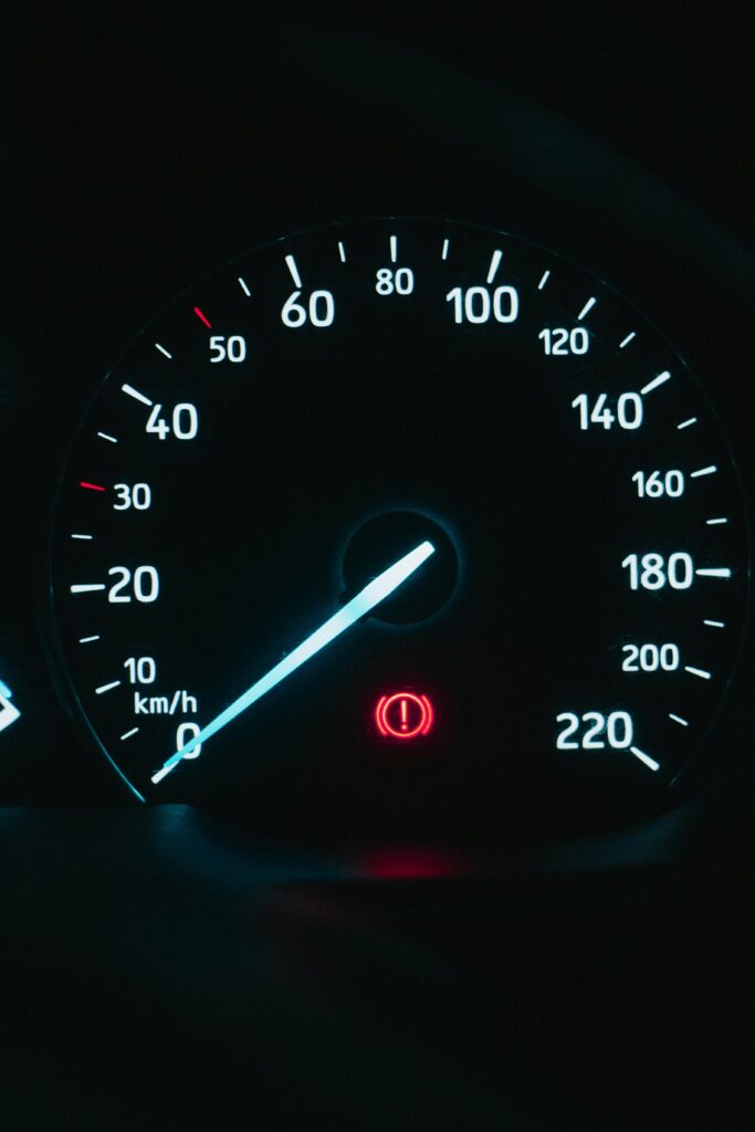 How to Reset Check Engine Light Without Scanner guide to reset methods, battery procedures, driving cycles, engine problems, and diagnostic checks.
